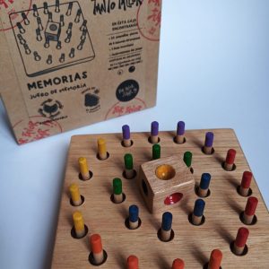 Juego de Memoria en madera.