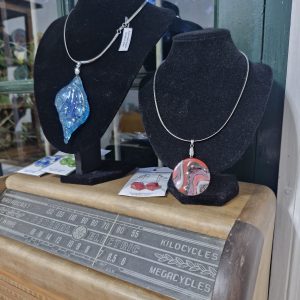 Joyas realizadas con técnica de Vitrofusión